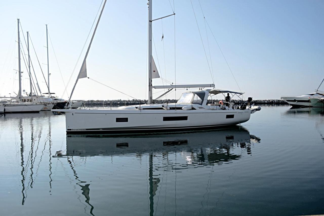 Hotel Yacht Psari Thessaloniki Exterior foto